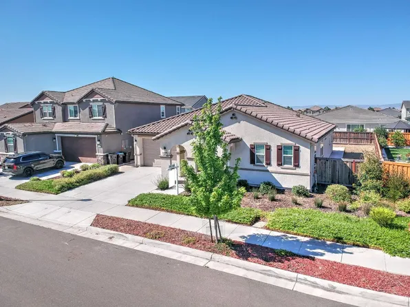 498 Central Pacific St, Lathrop, CA 95330
