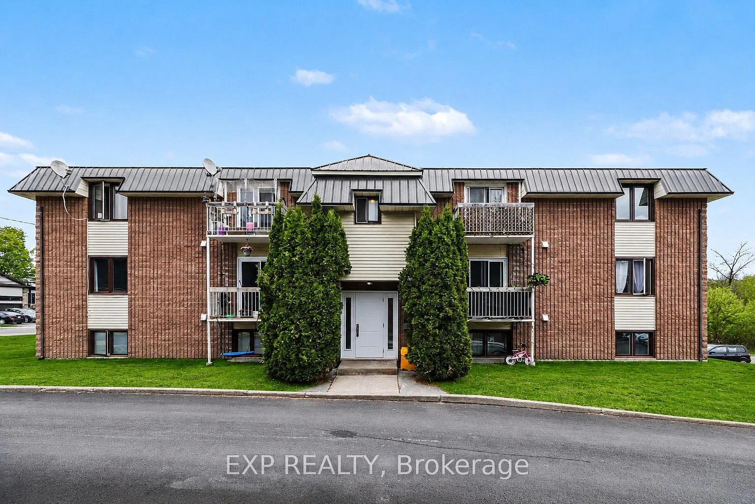 2 bed, $1,795 — Photo 1