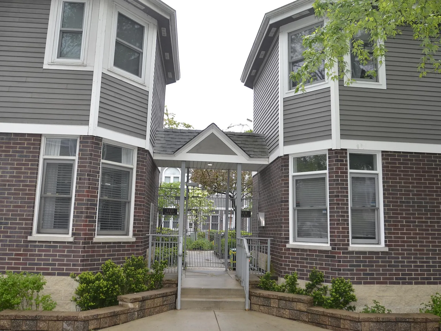 3 bed, 2.5 bath, $4,600 — Photo 1