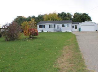 15431 White Creek Ave NE, Cedar Springs, MI 49319