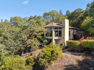 2060 Oak Ridge Dr, Santa Rosa, CA 95404