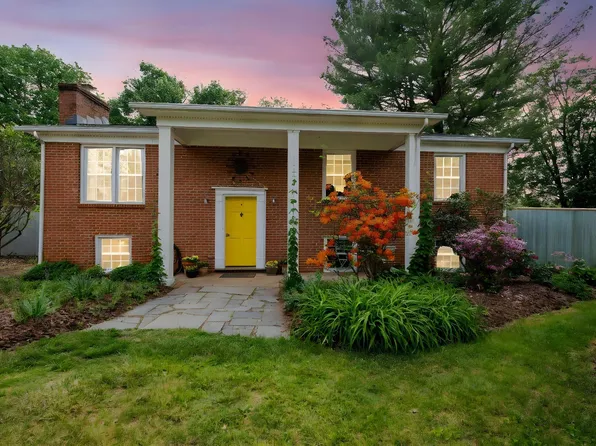 5575 Jamestown Rd, Crozet, VA 22932