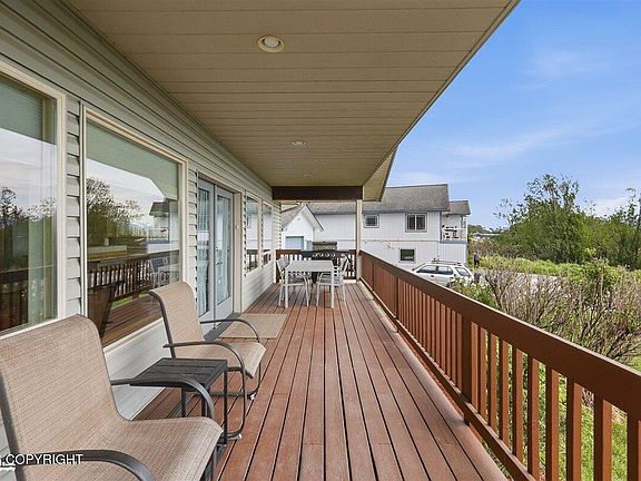 3rd image of 59826 Winding Trails Ln