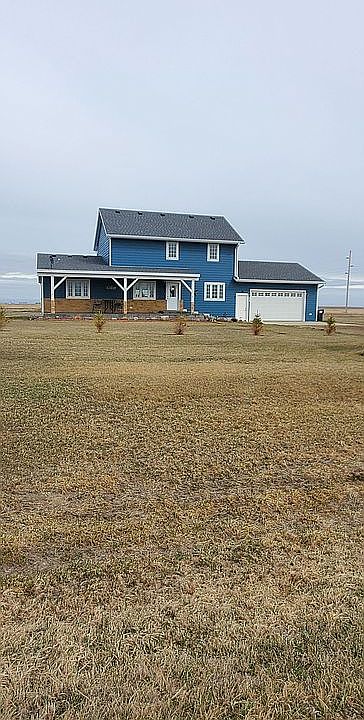 Front view of the home 