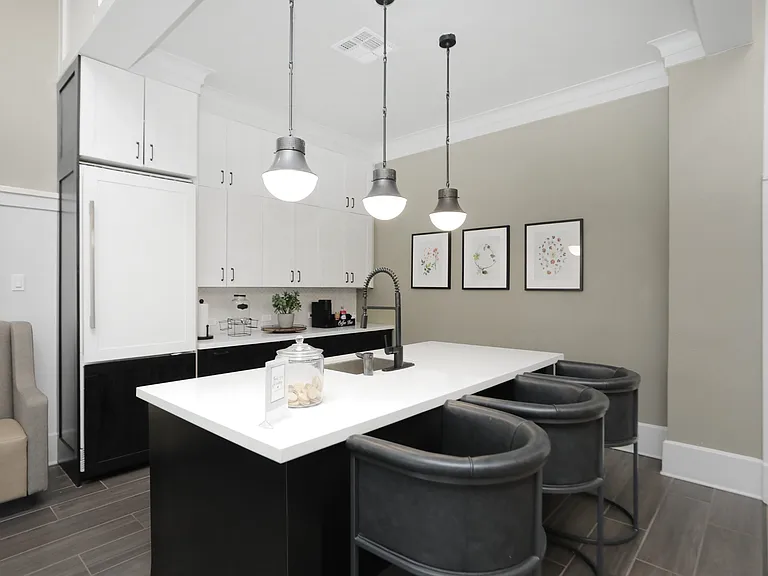 Community Lounge at Madison on the Meadow Apartments in Stafford, TX 77477
