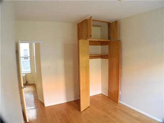 Rented by R New York | media 31