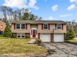 353 Crescent Gardens Dr, Penn Hills, PA 15235