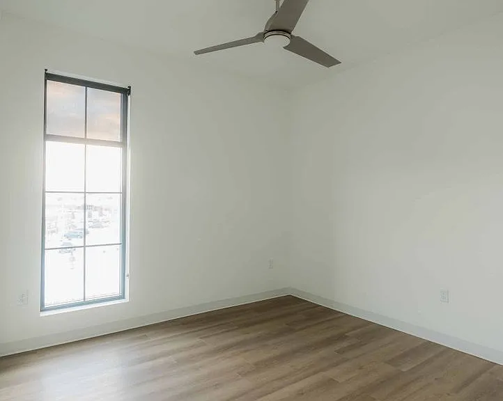 District Lofts ll Apartments — Photo 44