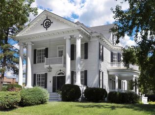 118 S Madison St, Lebanon, IL 62254