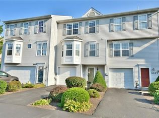 1025 Royal Dr, Canonsburg, PA