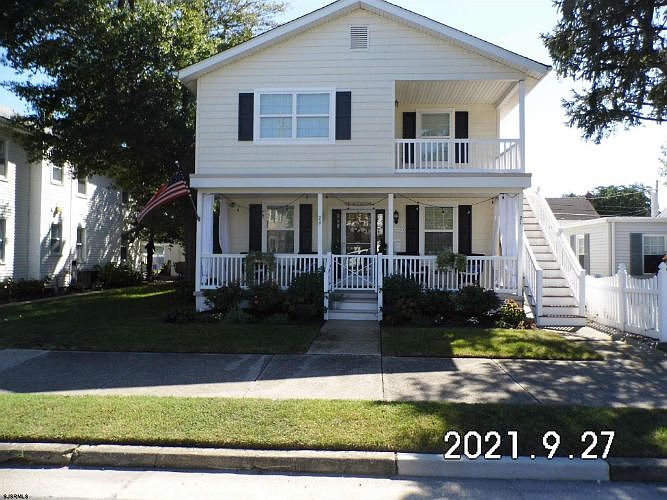 1st image of 29 Wesley Ave #1