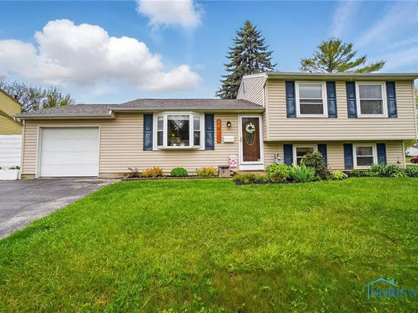 1530 Forester Dr, Oregon, OH 43616