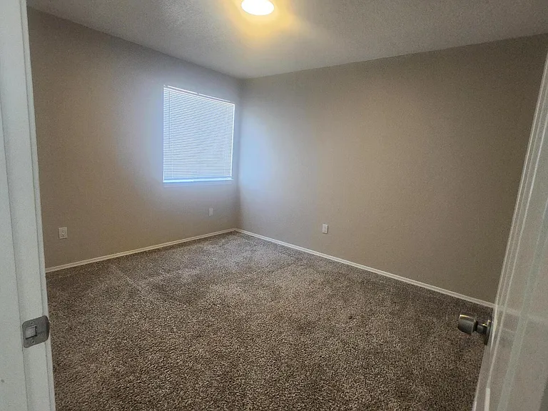 7720 Ranchwood Dr NW — Photo 11