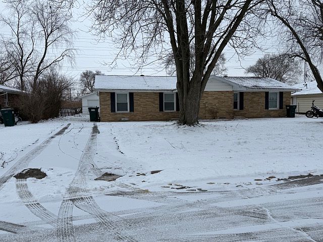1st image of 614 Hemlock Ln