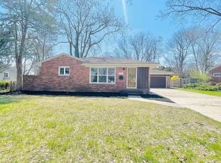 261 Reitman Ct, Rochester Hills, MI 48307