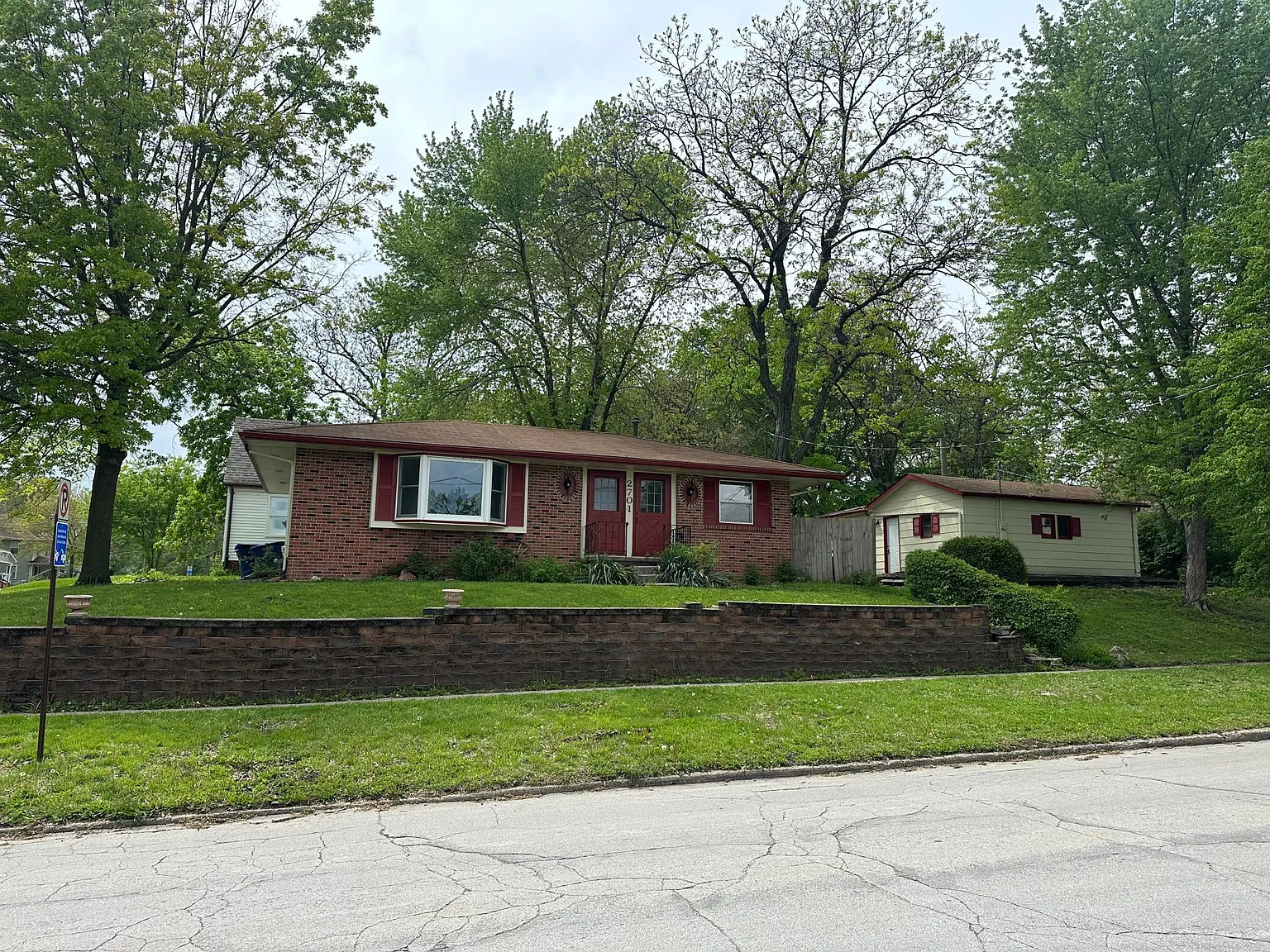2701 College Ave — Photo 1