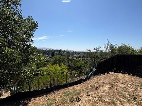 4th image of 12138 Skyline Dr #318