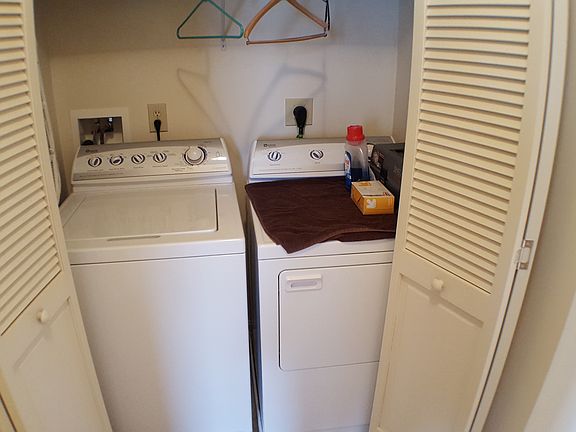4th image of 2655 Prosperity Ave APT 210