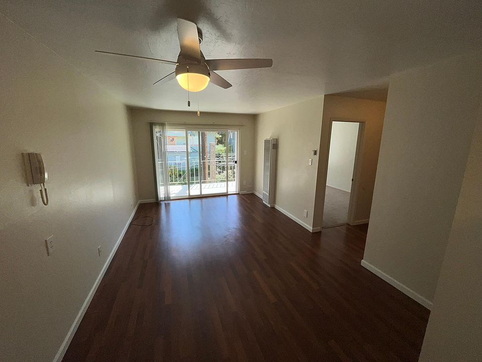 1st image of 456 Wayne Ave #32