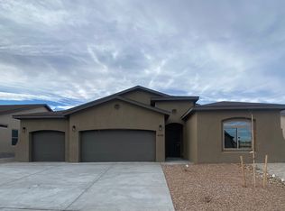 4740 Guadalupe Peak St, Los Lunas, NM 87031