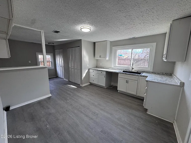 207 N 19th St — Photo 4