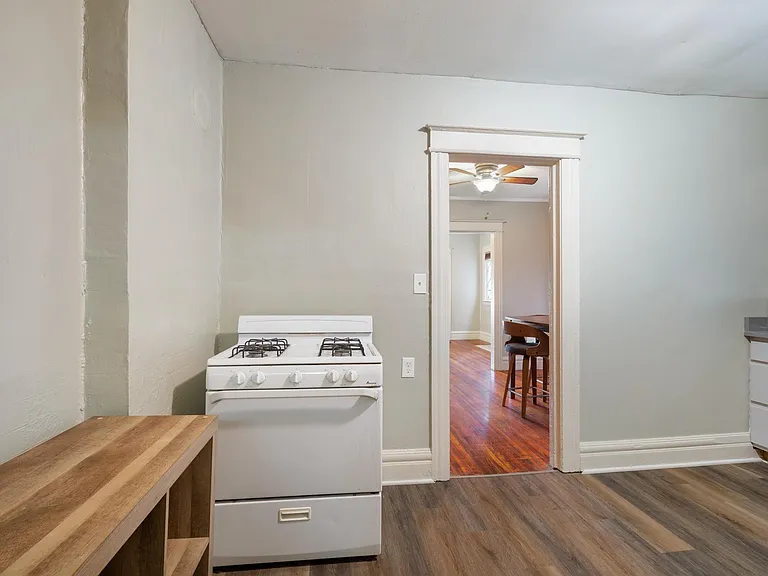 32 Sanford St #32A — Photo 10