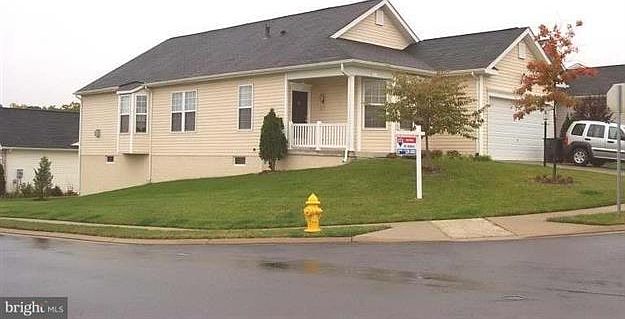 2nd image of 3901 Solstice Ln
