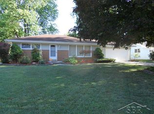 4885 Hanover Dr, Saginaw, MI 48603