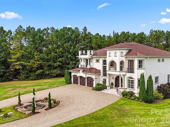 3rd image of 220 Fincher Rd