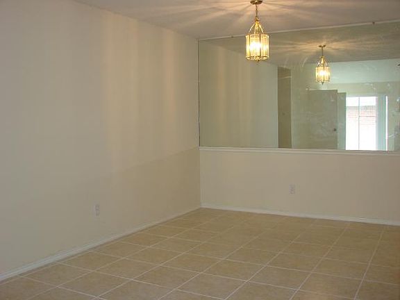 2nd image of 1113 Faircrest Dr