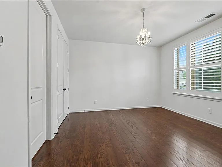 16 Lochurst Ln — Photo 10