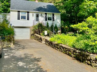 294 Porter Ave, Middlebury, CT 06762