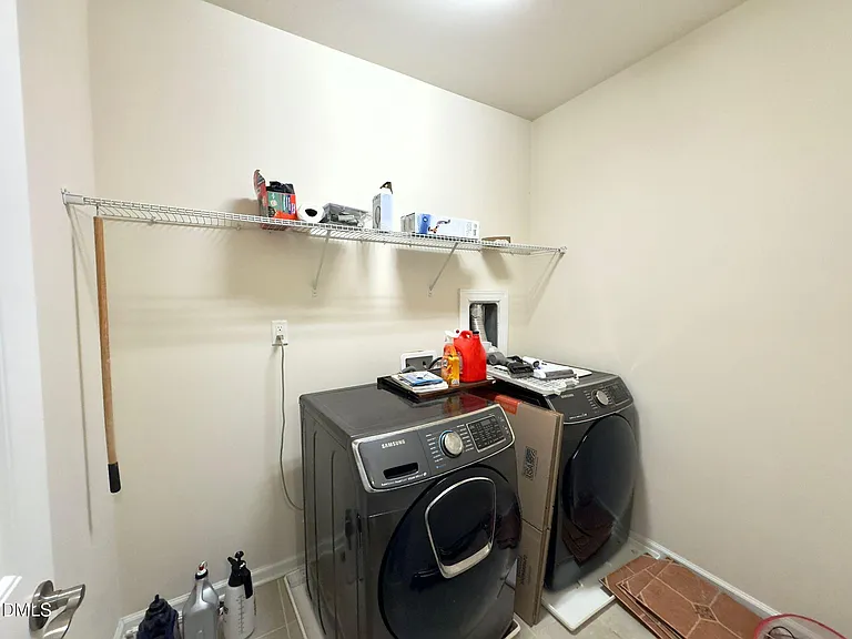 403 Daylin Dr — Photo 30