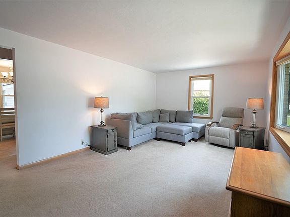2nd image of 1217 Langlade Ave