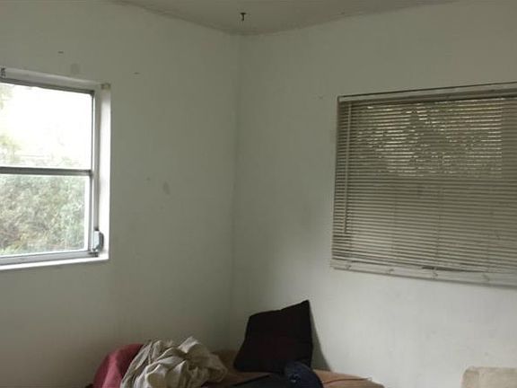 5th image of 1543 Sherwood St