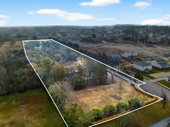 719 Hancock Ln, Lebanon, TN 37087