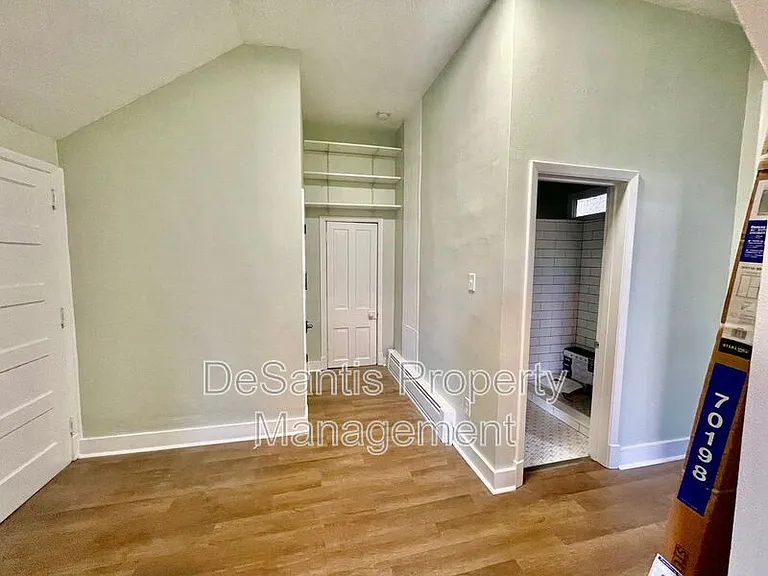 425 Walnut St #2 — Photo 11