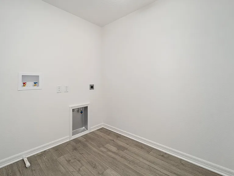 7857 Byers St — Photo 13
