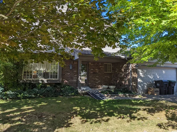 9625 Sil St, Taylor, MI 48180