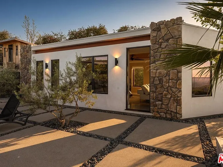 2715 Edwin Pl — Photo 39