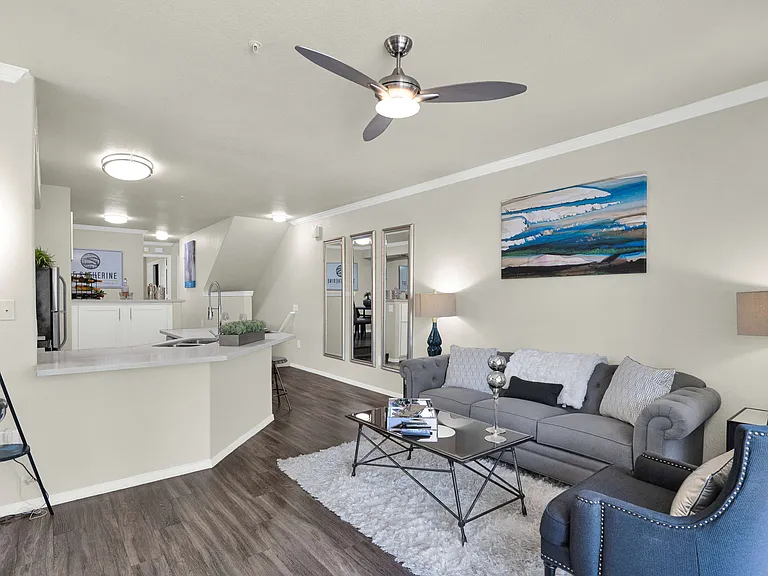 Catherine Townhomes — Photo 5
