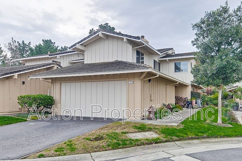 1st image of 15 Chicory Ln