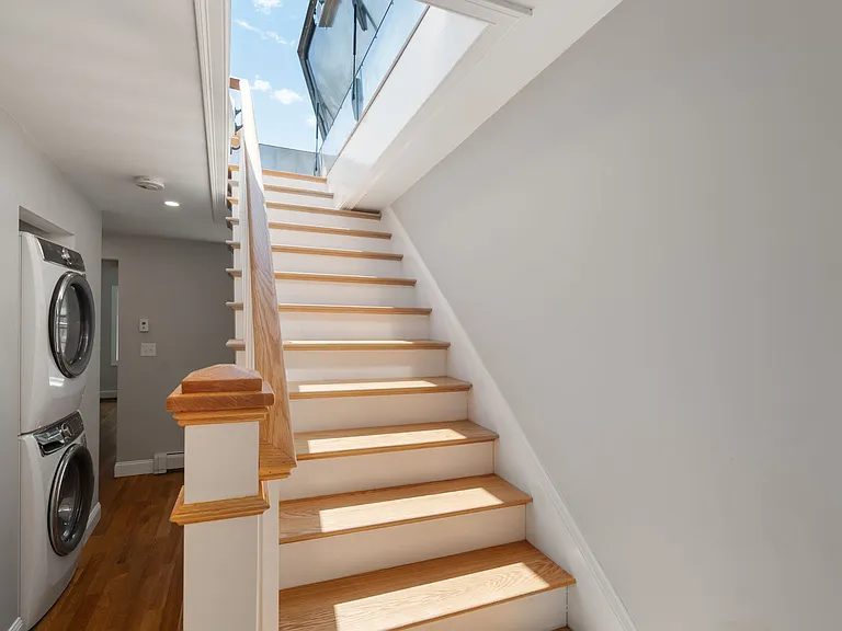 510 Medford St #1 — Photo 14