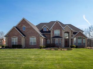 5756 Lake Briar Dr, Millstadt, IL 62260