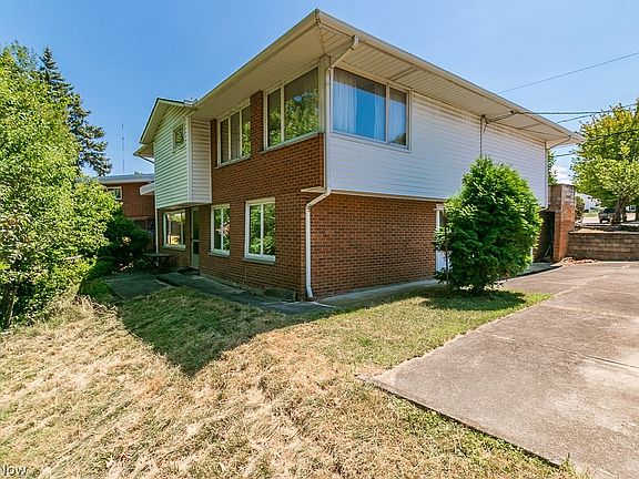 3rd image of 4406 Forest Hills Blvd