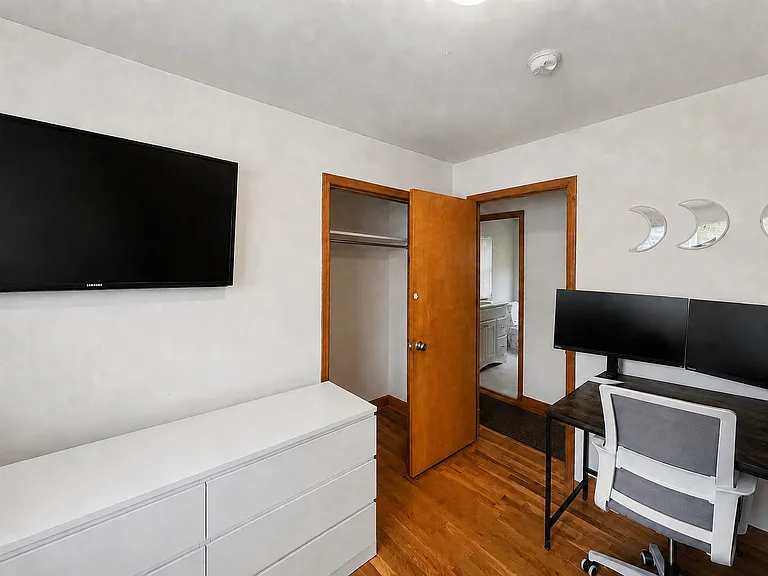 485 Manila Ave #3 — Photo 19