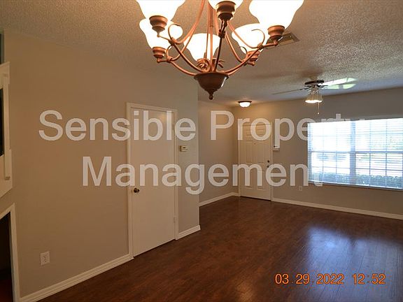 3rd image of 12413 Berkeley Square Dr
