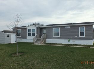 1101 Henri St, Newport, MI 48166