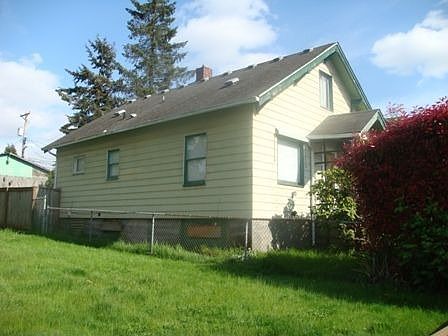 2nd image of 3583 S G St