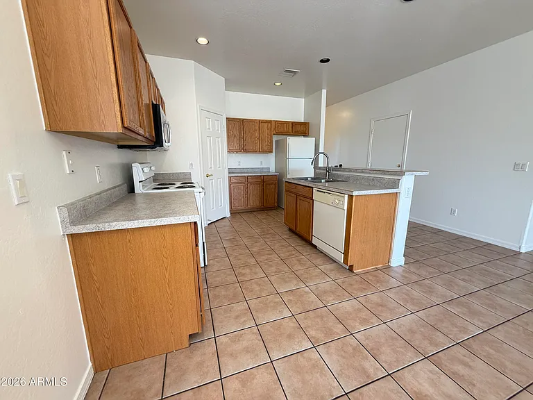 1798 E Vista De Montana — Photo 7